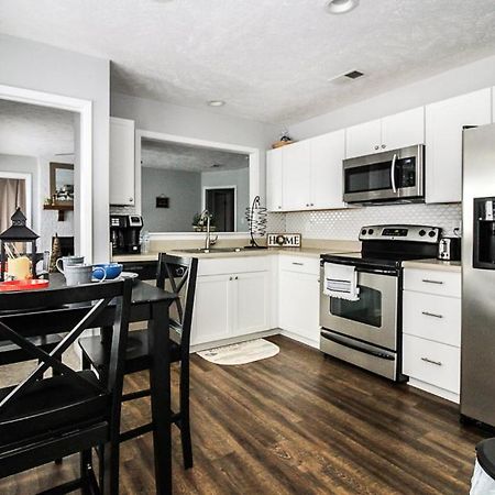 Cozy Cottage Feel, 5 Mins From Ft. Bragg Fayetteville Exterior foto